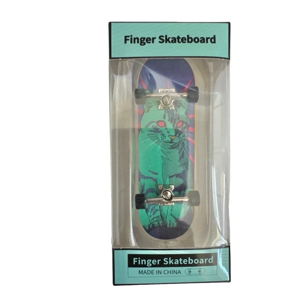 Finger Skateboard Green Cat Graphic Mini Deck Collectible Toy Beginner Kids Wood